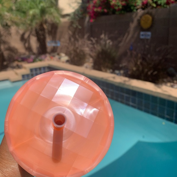 Starbucks summer 2021 Venti Pink pearl dome - Picture 2 of 4